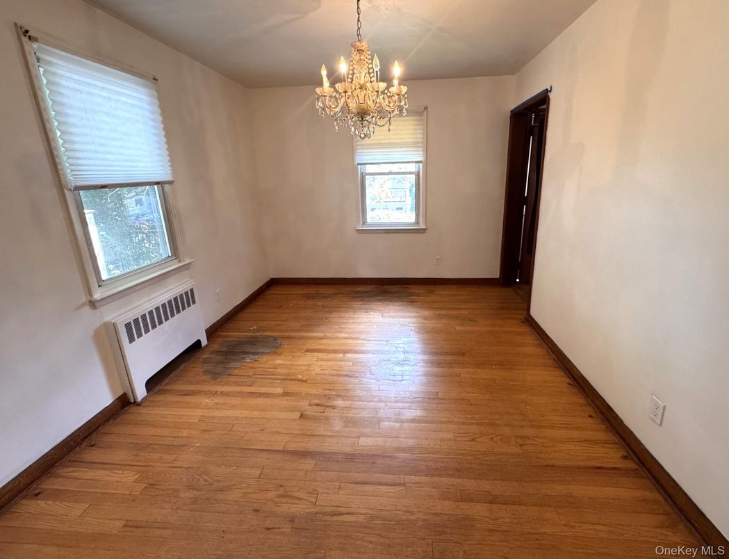 Chandelier, Empty room, Interior, Wood Texture Flooring