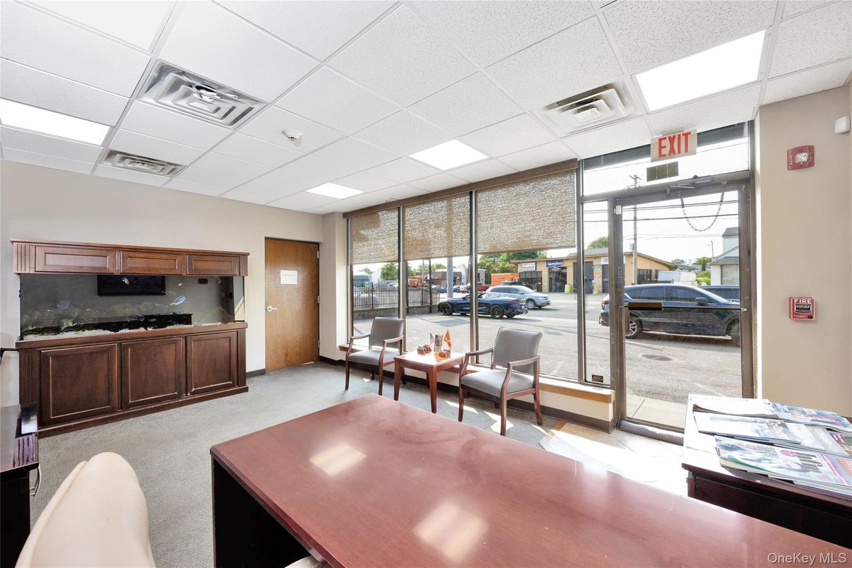 Dining room, Interior, Recessed Lighting