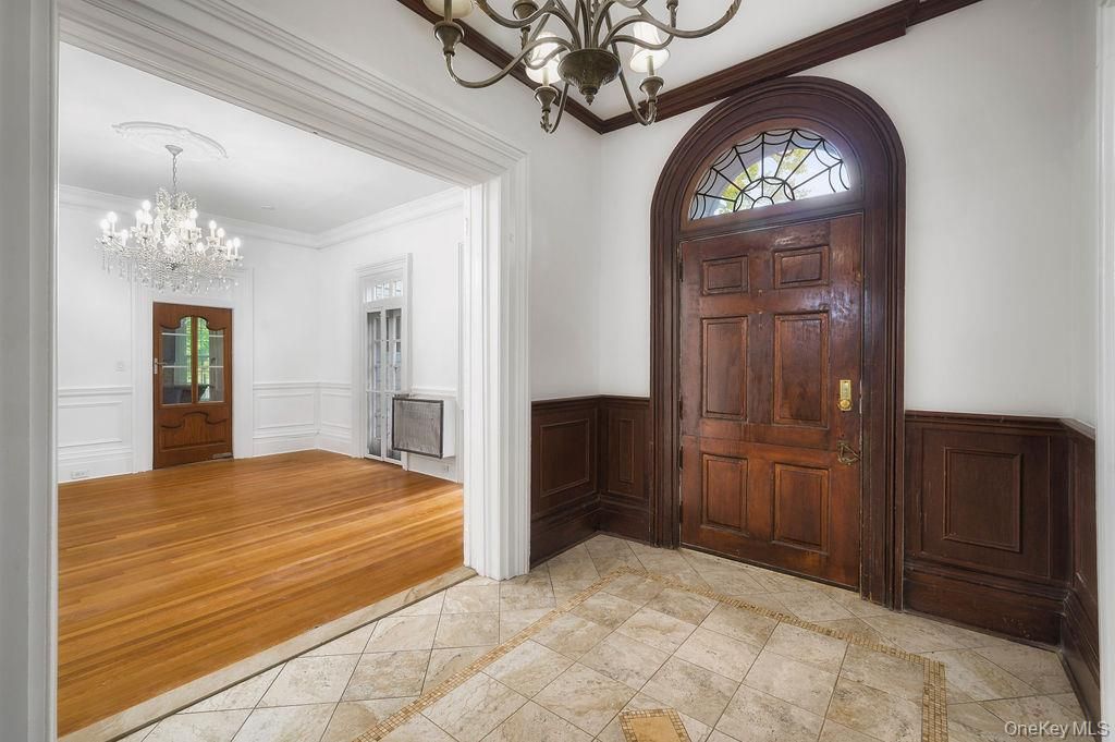 Chandelier, Interior, Wood Texture Flooring