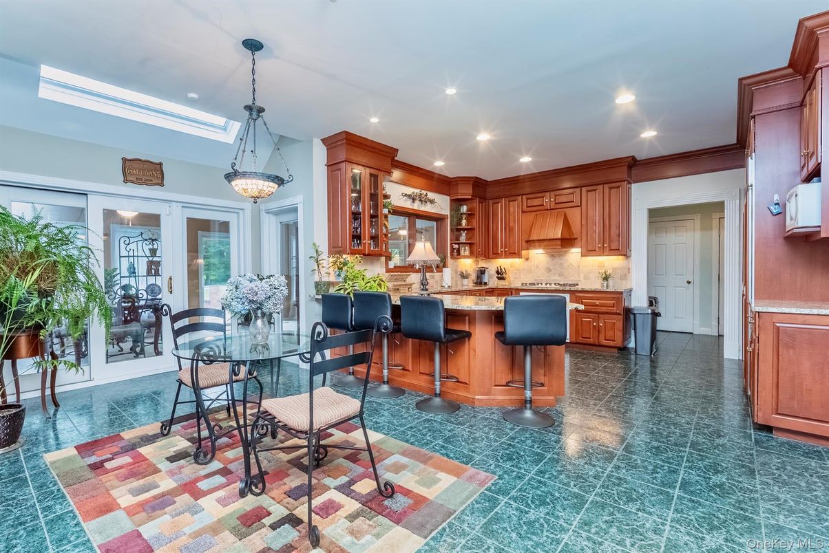 Dining room, Interior, Kitchen, Pendant Lights, Recessed Lighting