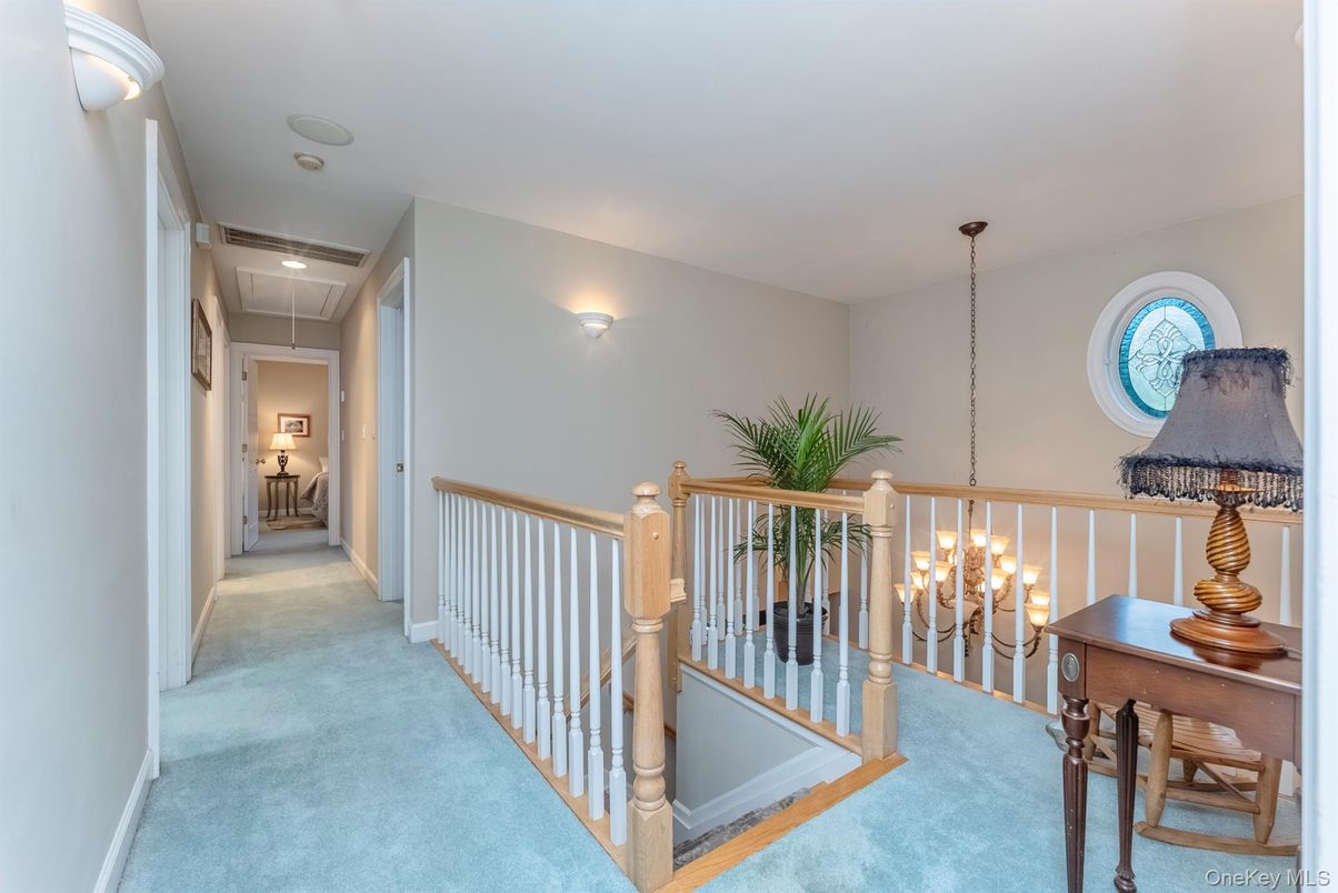 Chandelier, Interior