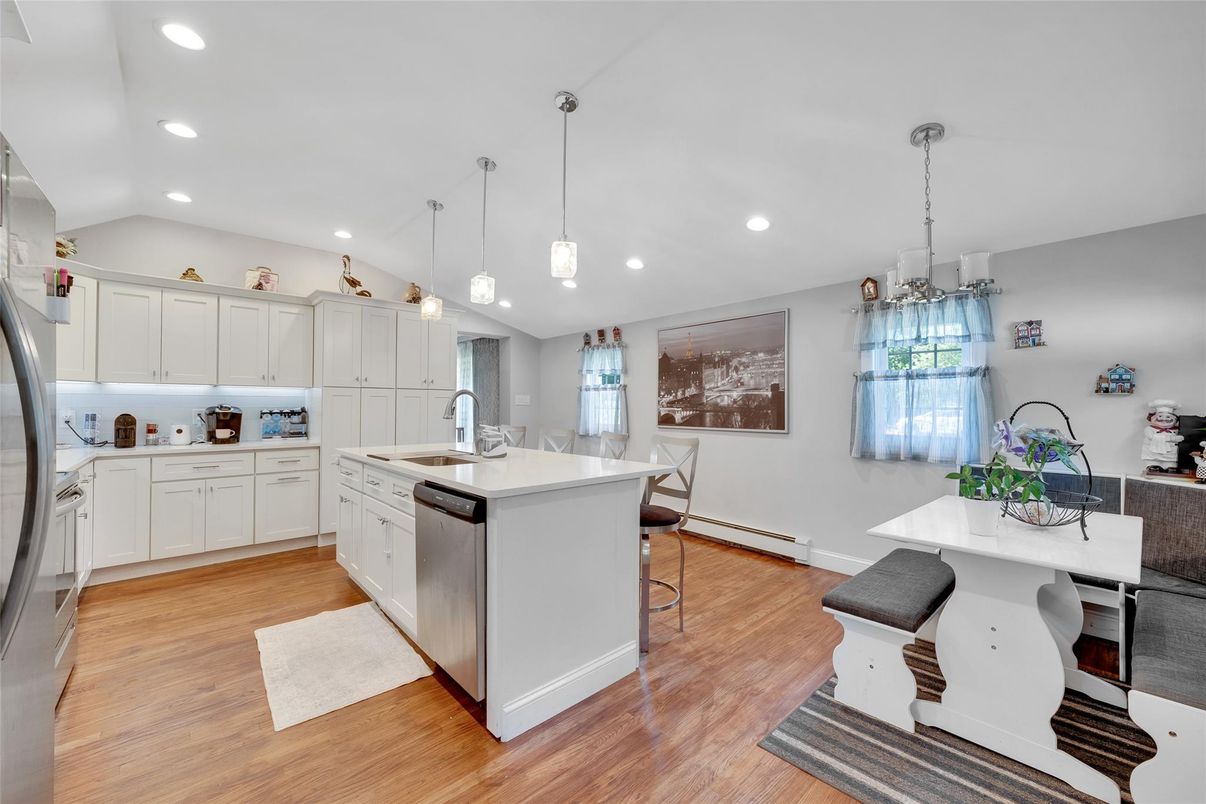 Interior, Kitchen, Pendant Lights, Recessed Lighting, Wood Texture Flooring