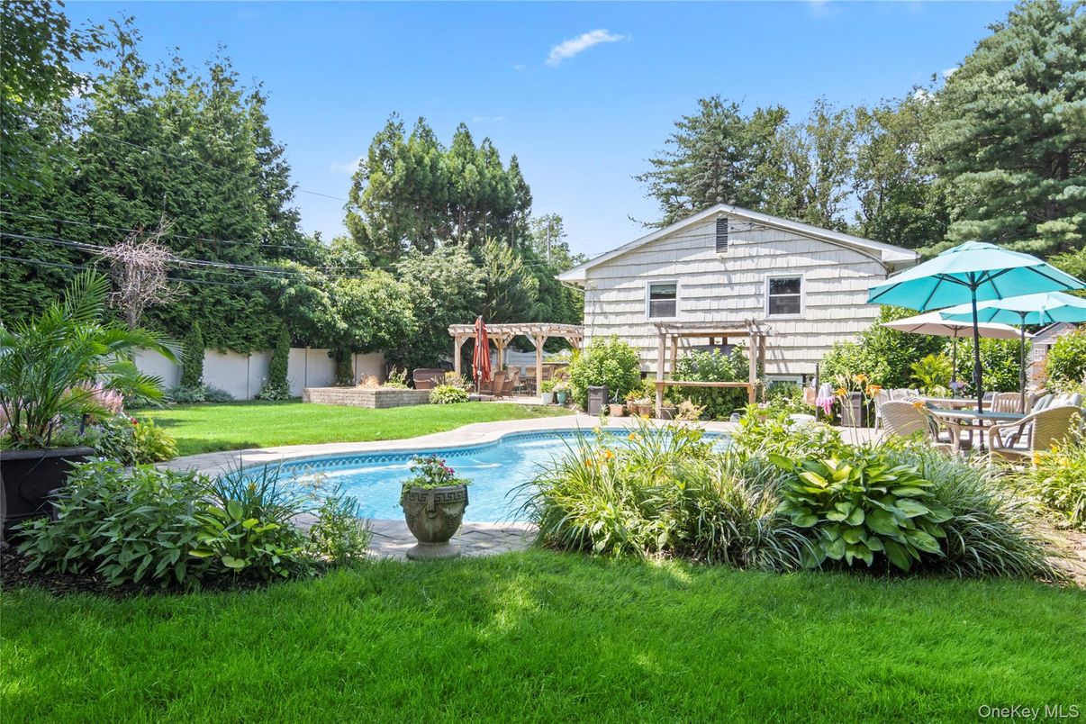 Backyard, Exterior, Pool