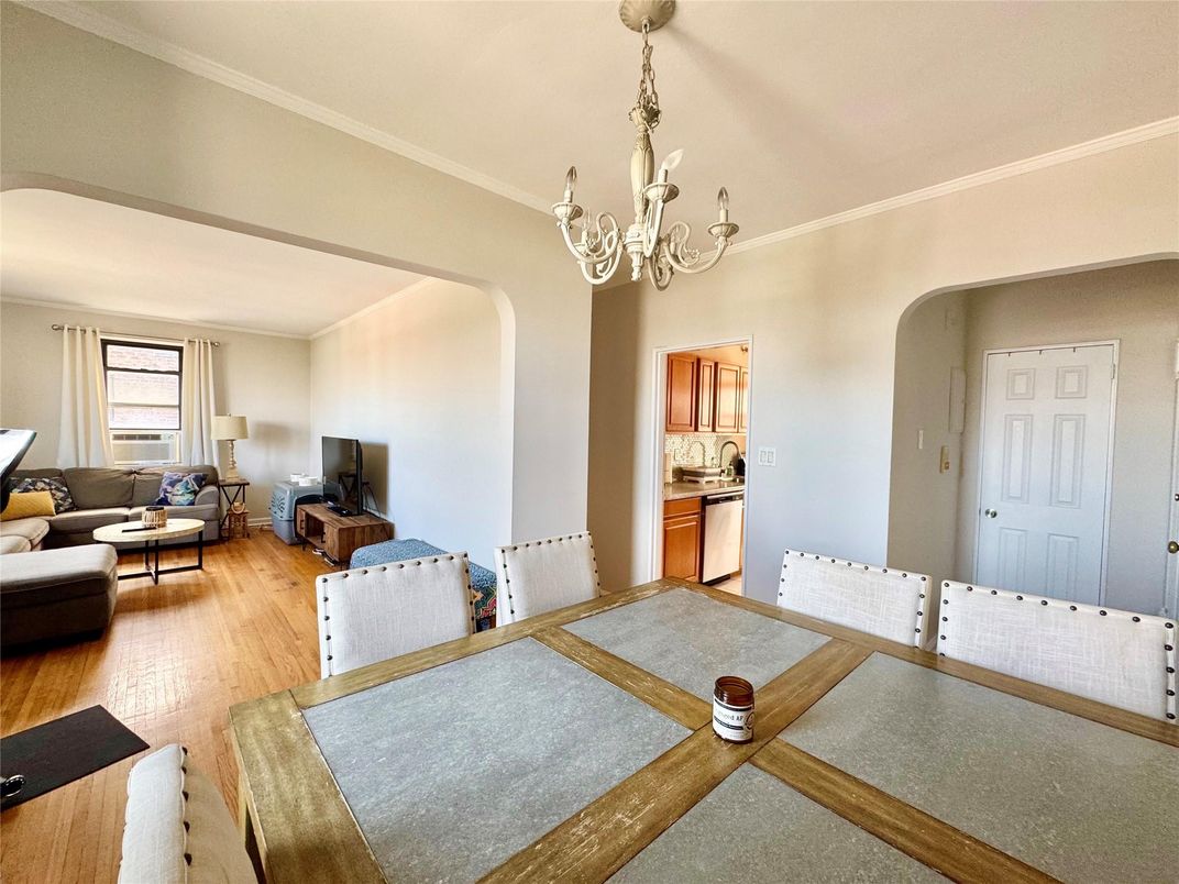 Chandelier, Dining room, Interior, Living room, Wood Texture Flooring
