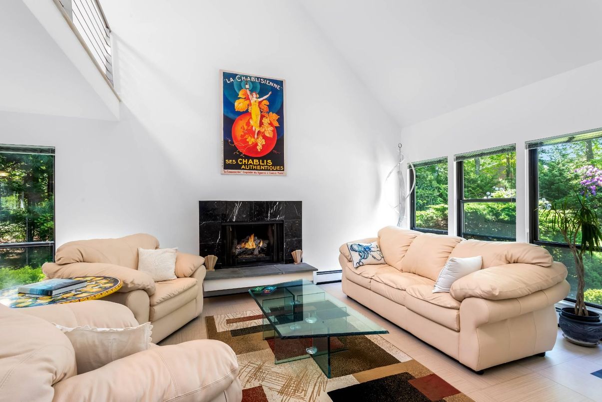 Fireplace, Interior, Living room