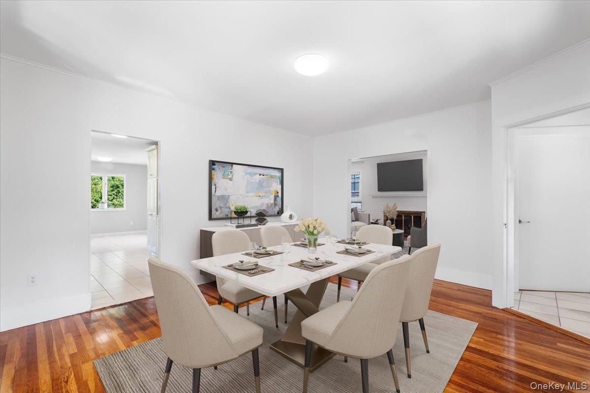 Dining room, Interior, Recessed Lighting, Wood Texture Flooring