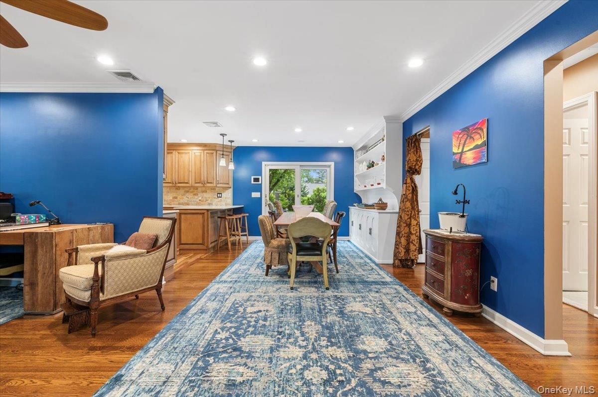 Dining room, Interior, Pendant Lights, Recessed Lighting, Wood Texture Flooring