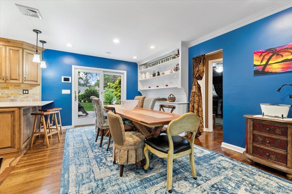 Dining room, Interior, Pendant Lights, Recessed Lighting, Wood Texture Flooring