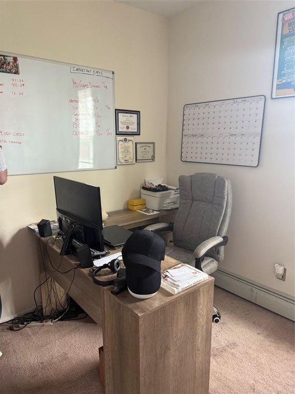 Home Office, Interior