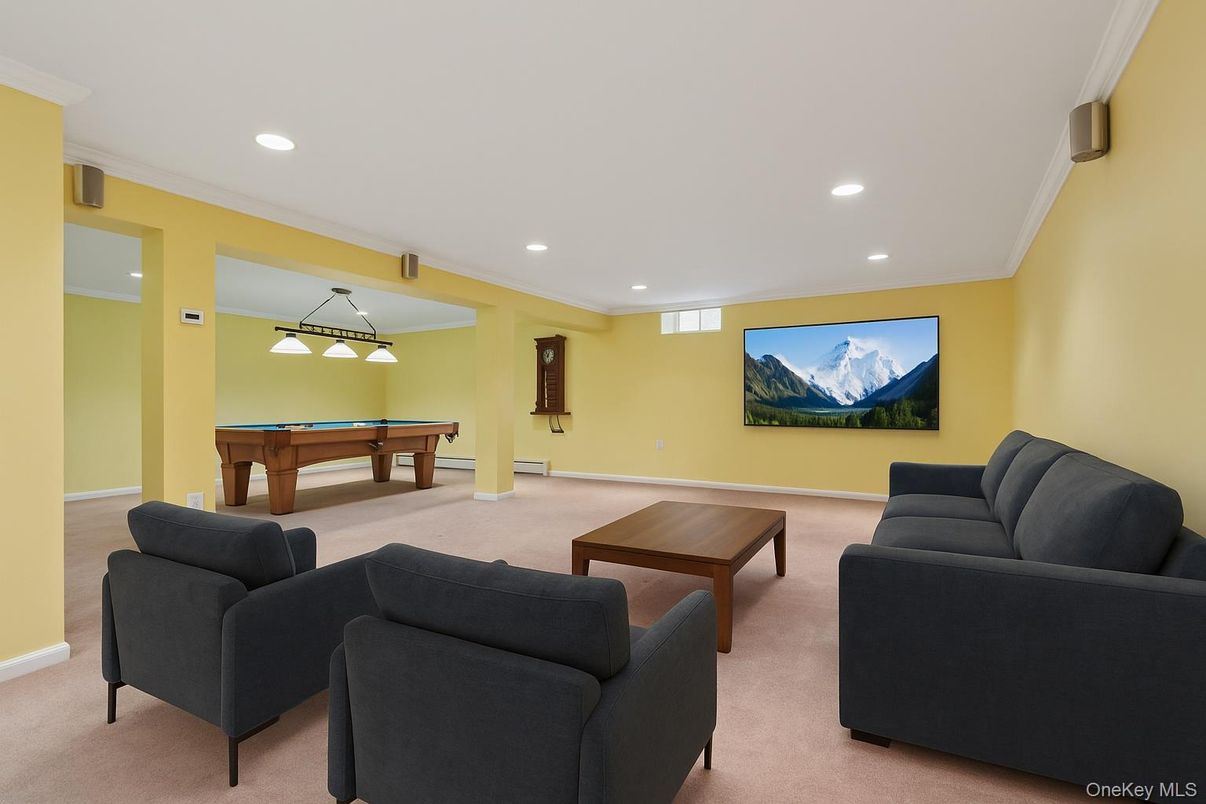 Billiard Table, Game Room, Interior, Living room, Pendant Lights, Recessed Lighting