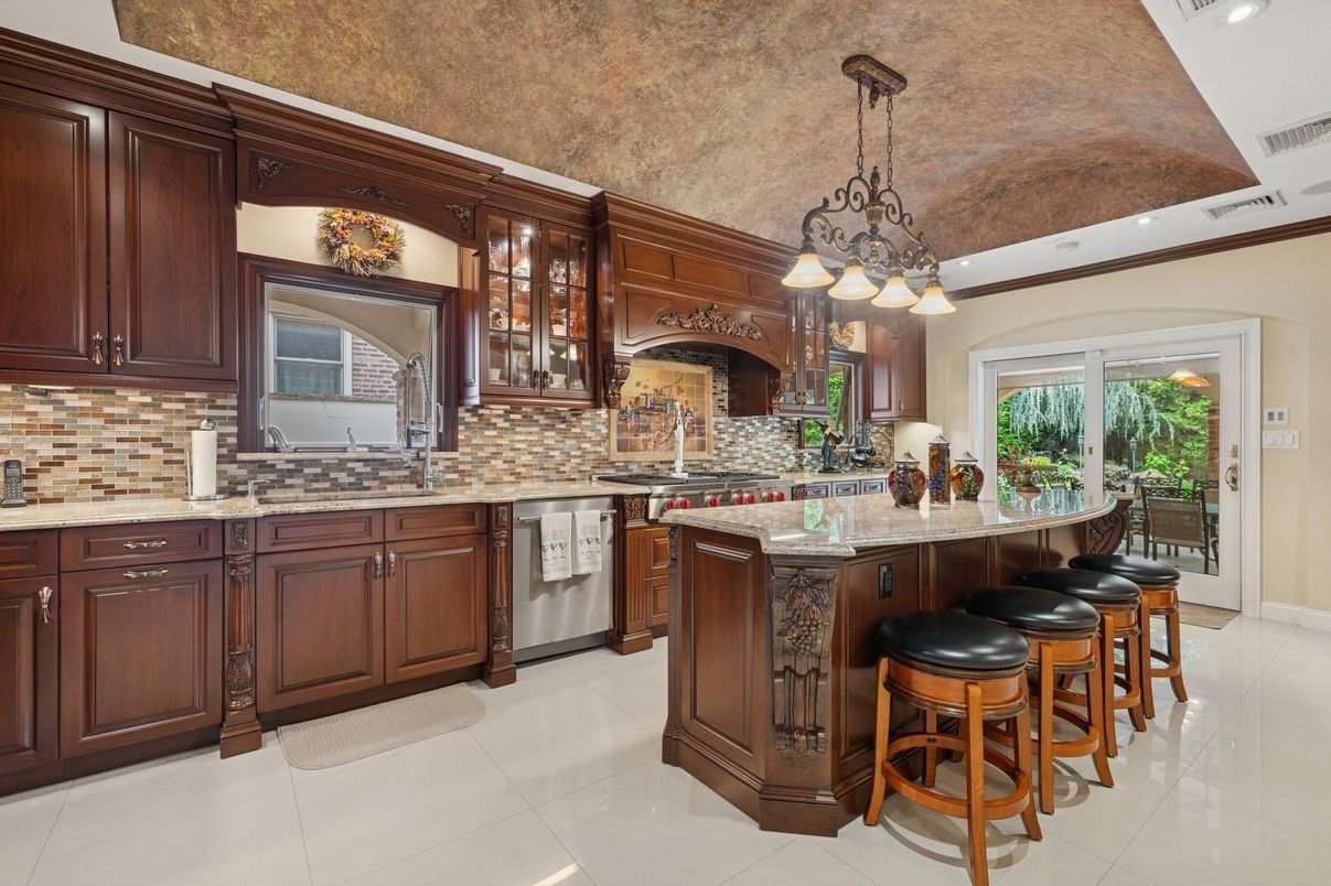 Chandelier, Interior, Kitchen, Pendant Lights, Recessed Lighting, Stainless Steel Appliances