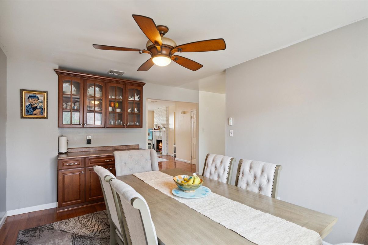 Dining room, Interior, Wood Texture Flooring