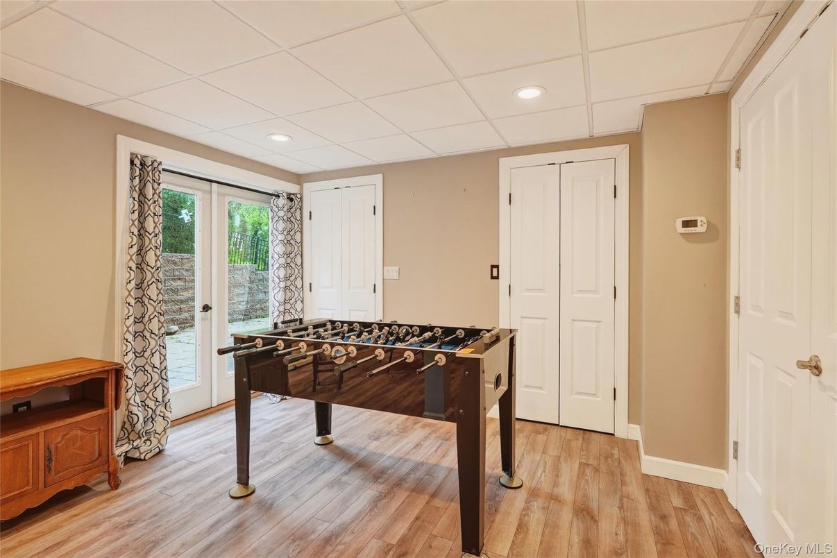 Game Room, Interior, Kitchen, Recessed Lighting, Wood Texture Flooring