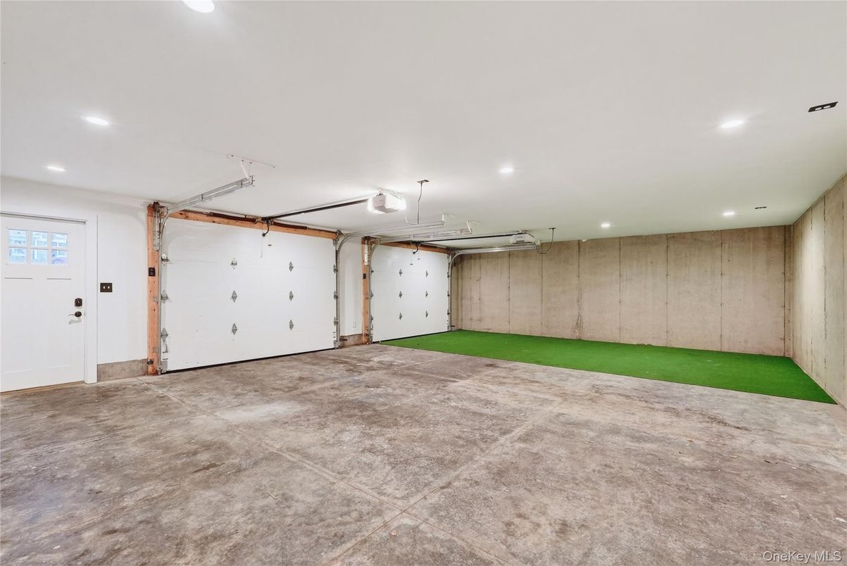 Garage, Interior, Recessed Lighting