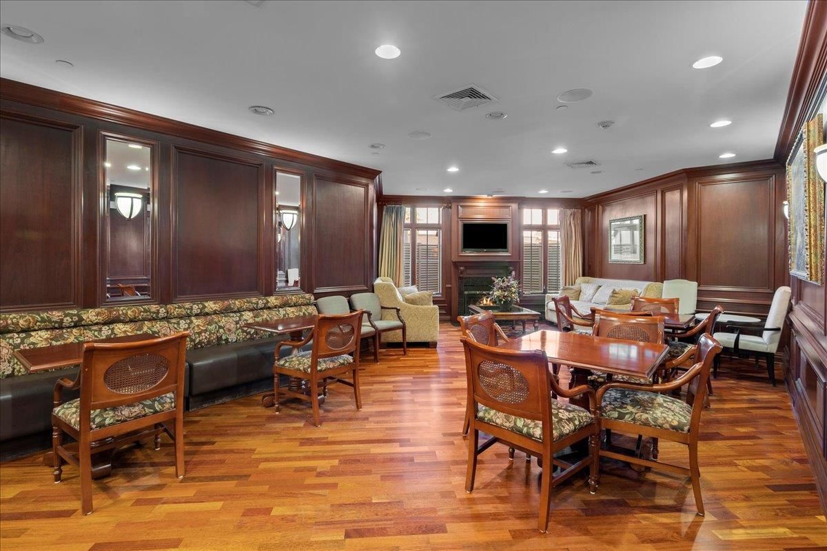 Dining room, Interior, Living room, Recessed Lighting, Wood Texture Flooring