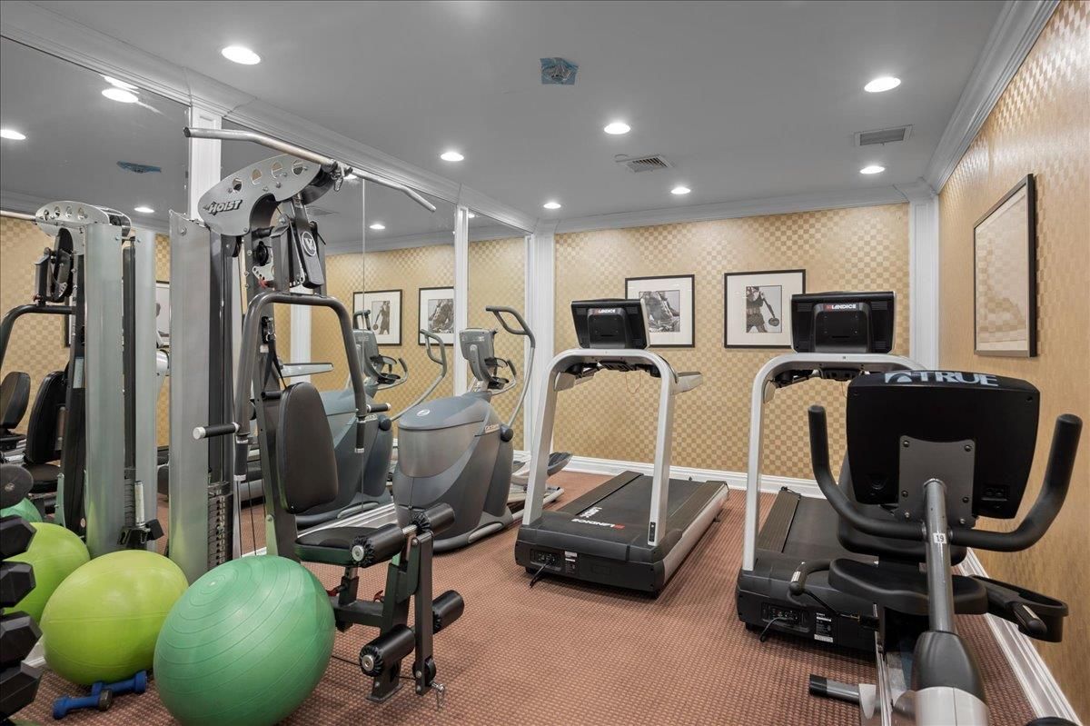 Fitness Equipment, Interior, Recessed Lighting