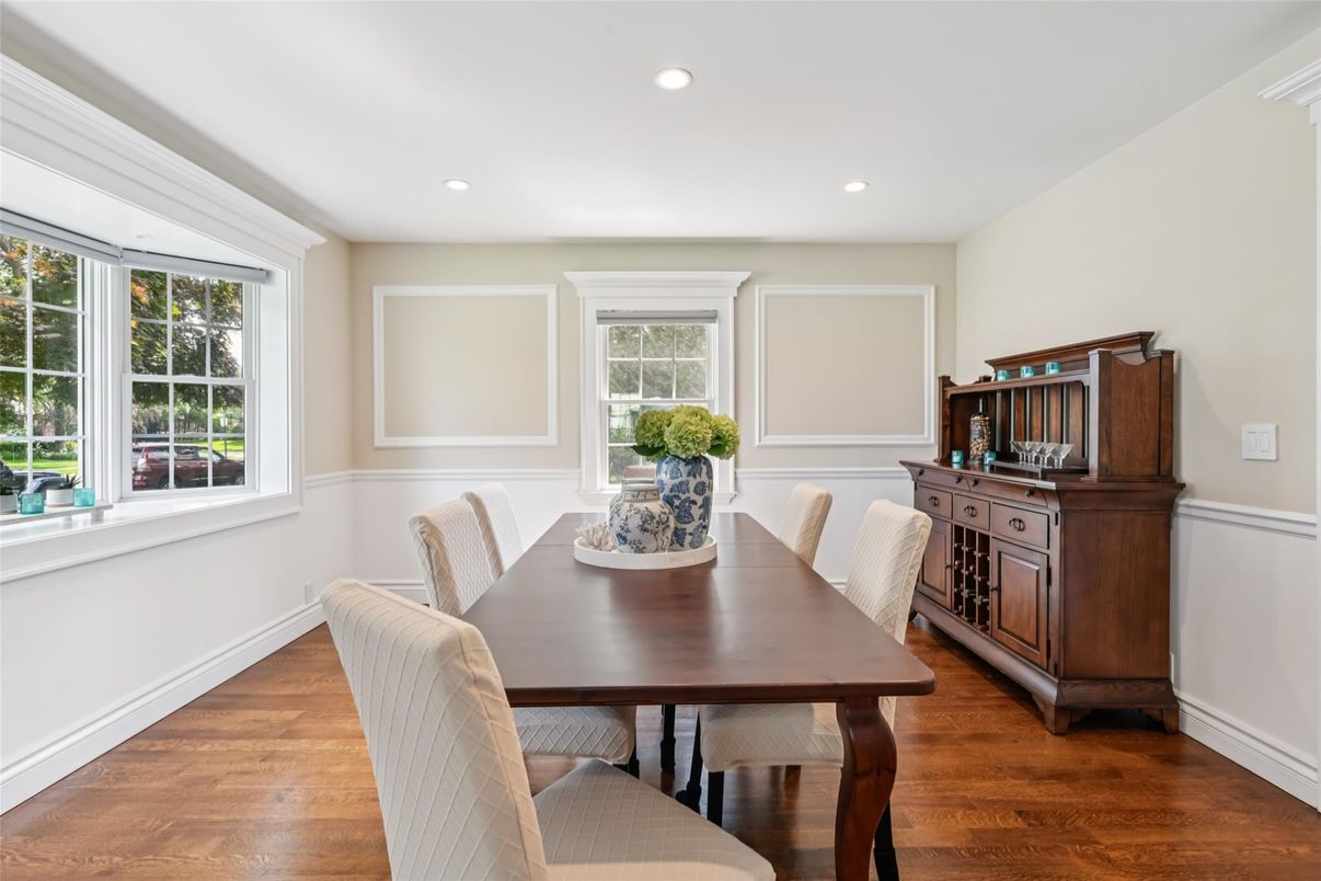 Dining room, Interior, Recessed Lighting, Wood Texture Flooring