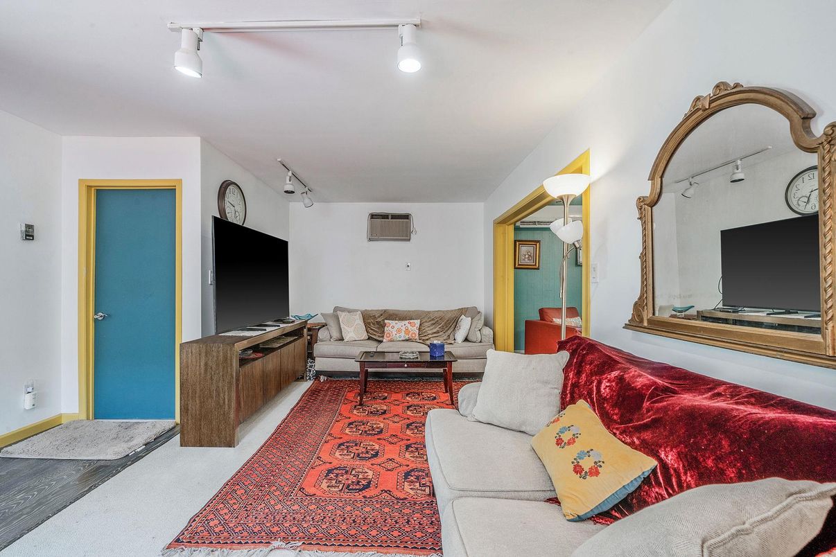 Interior, Living room