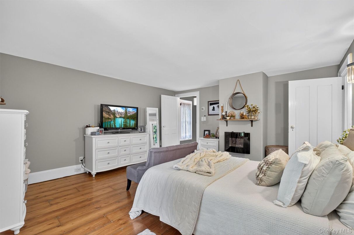 Bedroom, Fireplace, Interior, Wood Texture Flooring