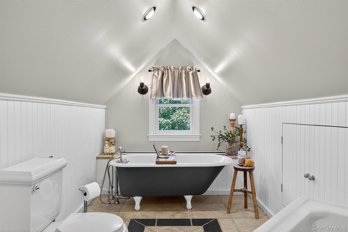 Bathroom, Free Standing Baths, Interior