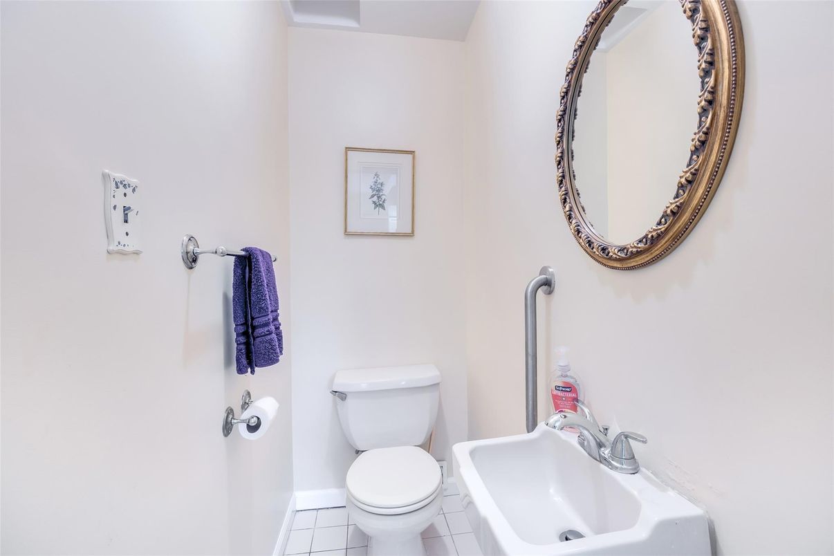 Bathroom, Interior