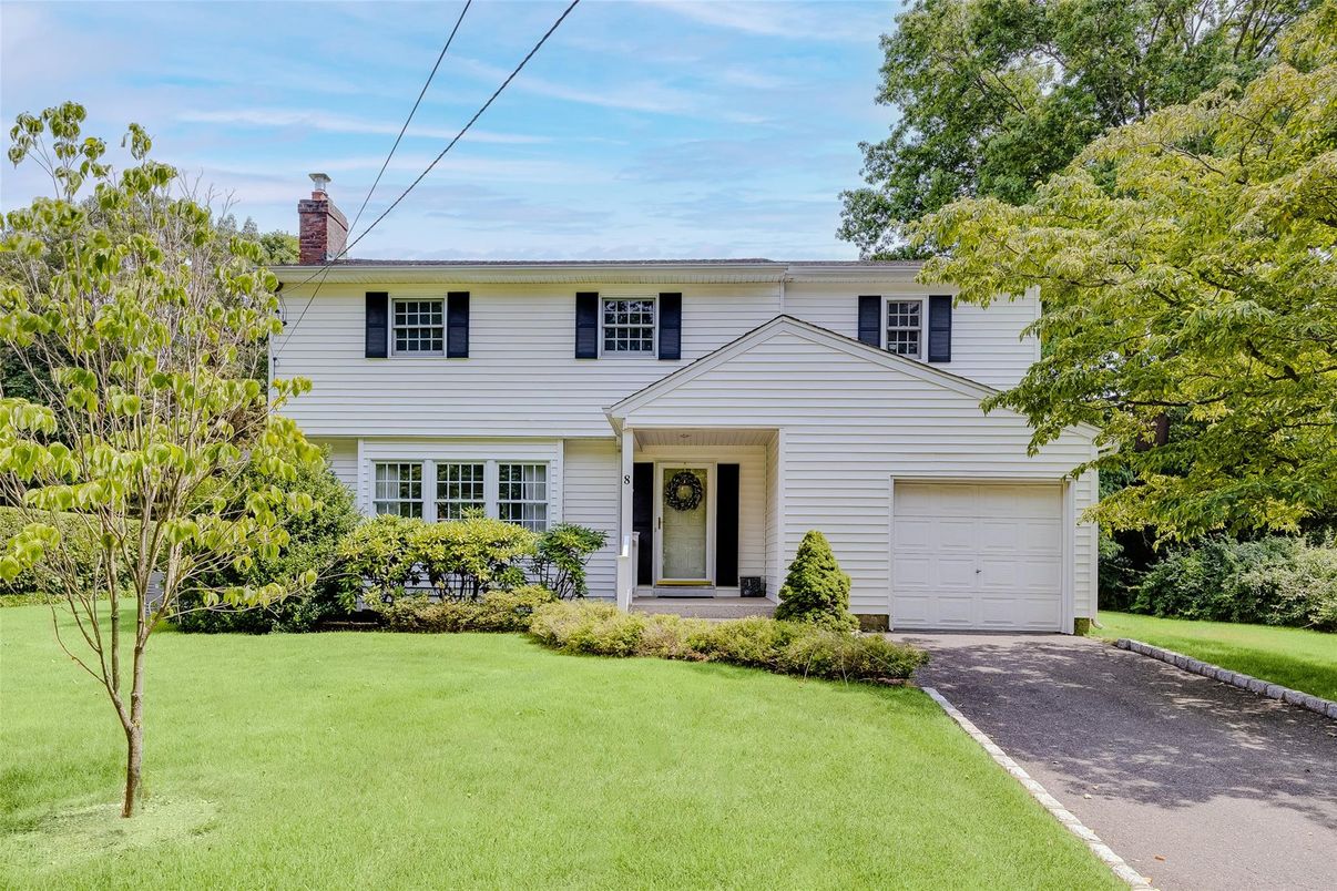 Attached, Exterior, Facade, Raised Ranch