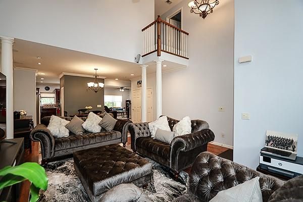 Chandelier, Dining room, Interior, Living room, Recessed Lighting