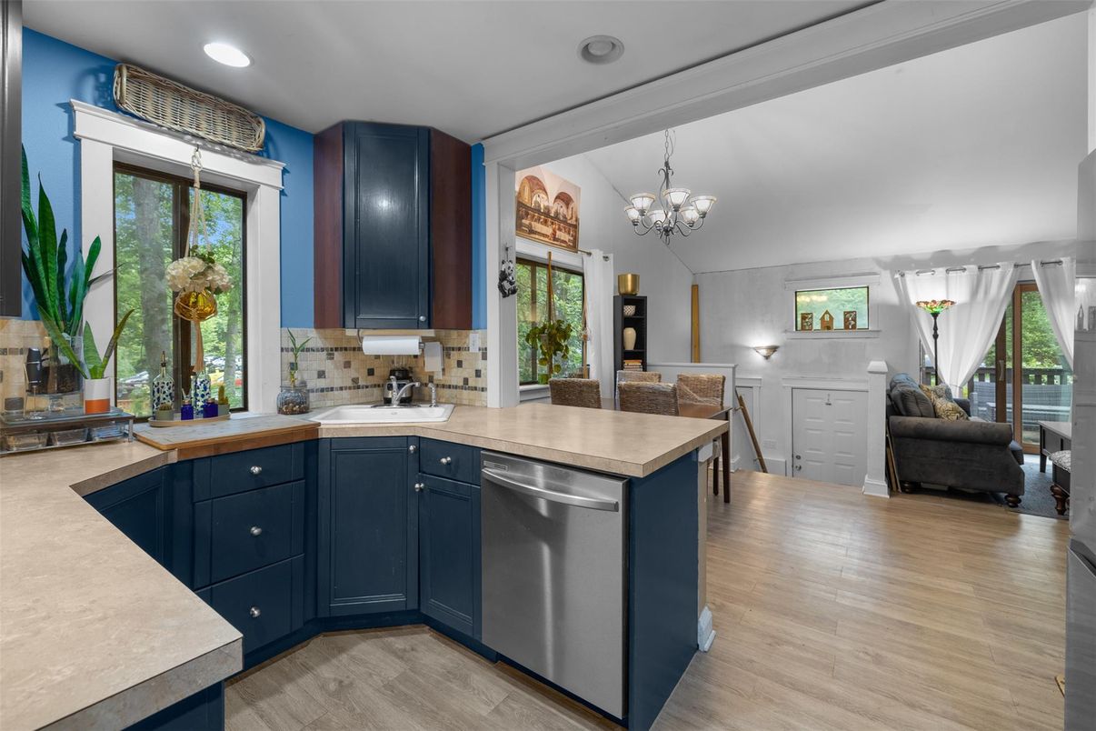 Chandelier, Interior, Kitchen, Recessed Lighting, Wood Texture Flooring