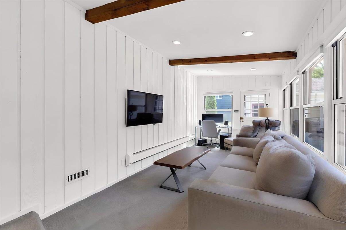 Home Office, Interior, Living room, Recessed Lighting, Wooden Beams