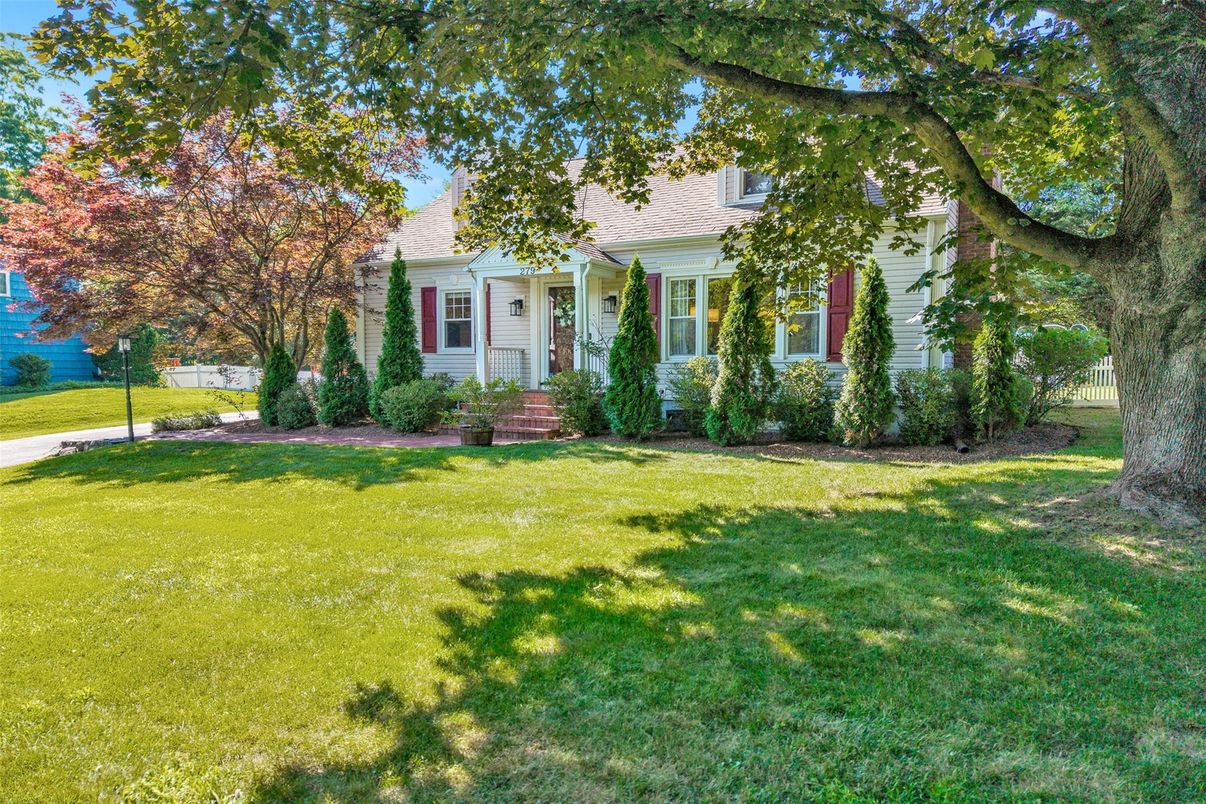 Backyard, Exterior, Facade, Cape Cod