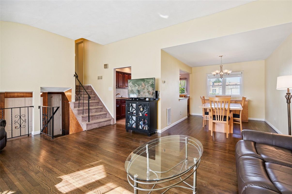 Chandelier, Dining room, Interior, Wood Texture Flooring