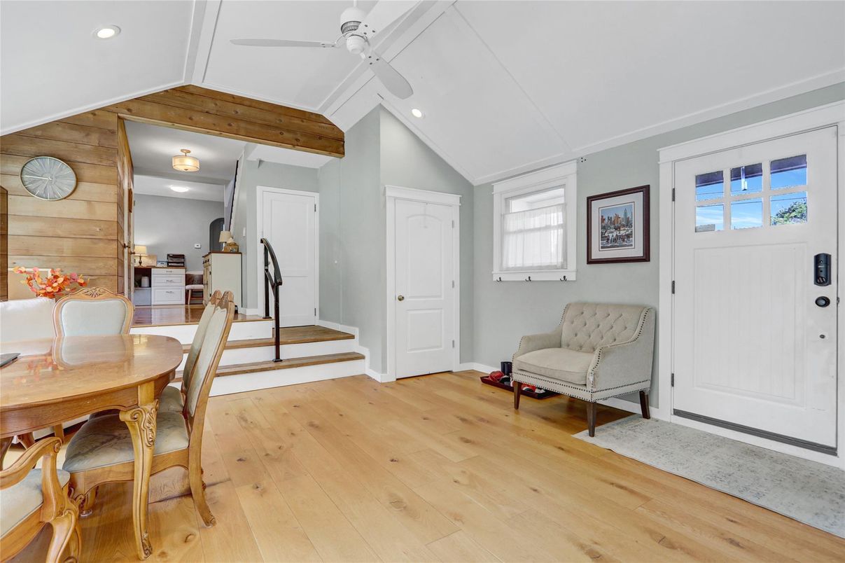 Dining room, Interior, Recessed Lighting, Wooden Beams, Wood Texture Flooring