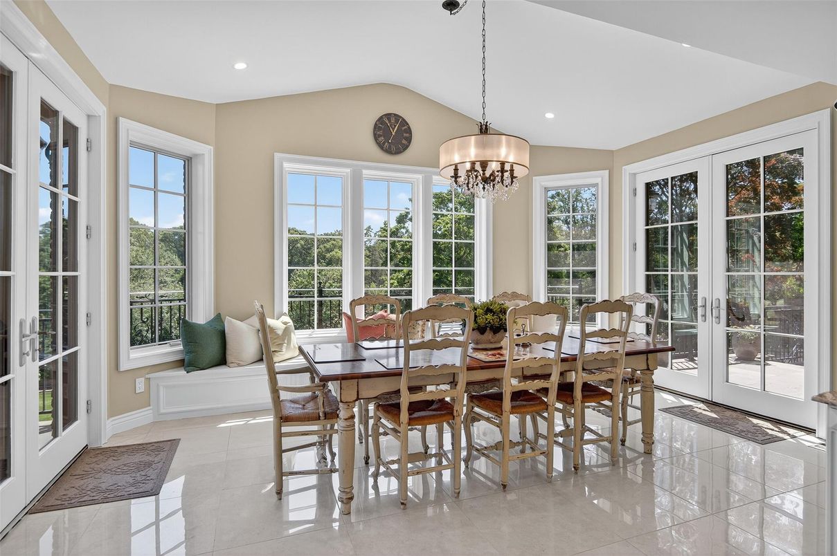 Chandelier, Dining room, Interior, Pendant Lights, Recessed Lighting