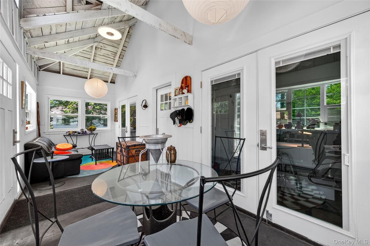 Dining room, Interior, Pendant Lights, Wooden Beams