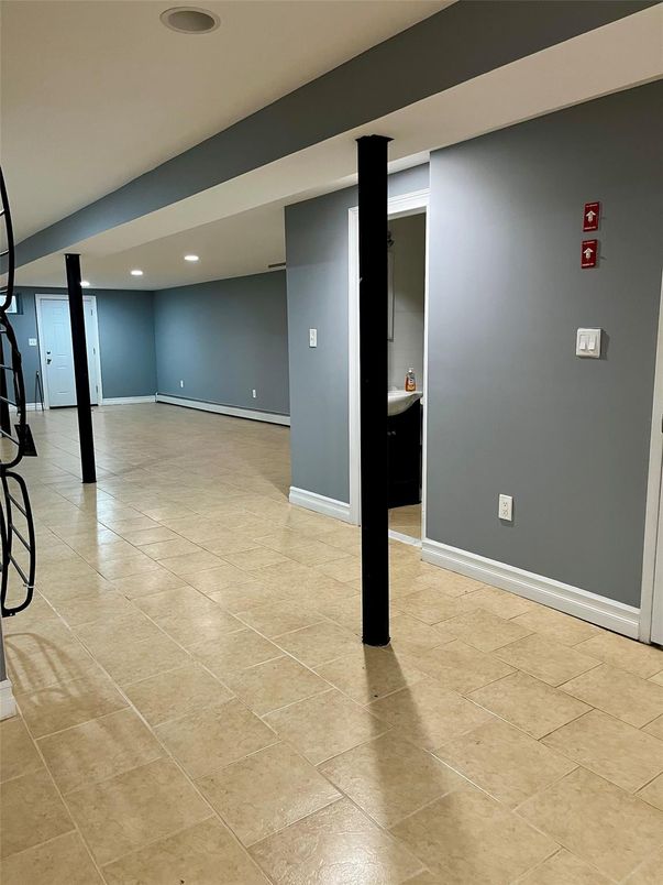 Elevator, Empty room, Interior, Recessed Lighting