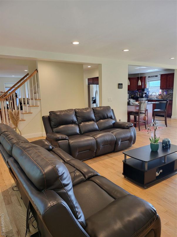 Interior, Kitchen, Living room, Pendant Lights, Recessed Lighting, Wood Texture Flooring