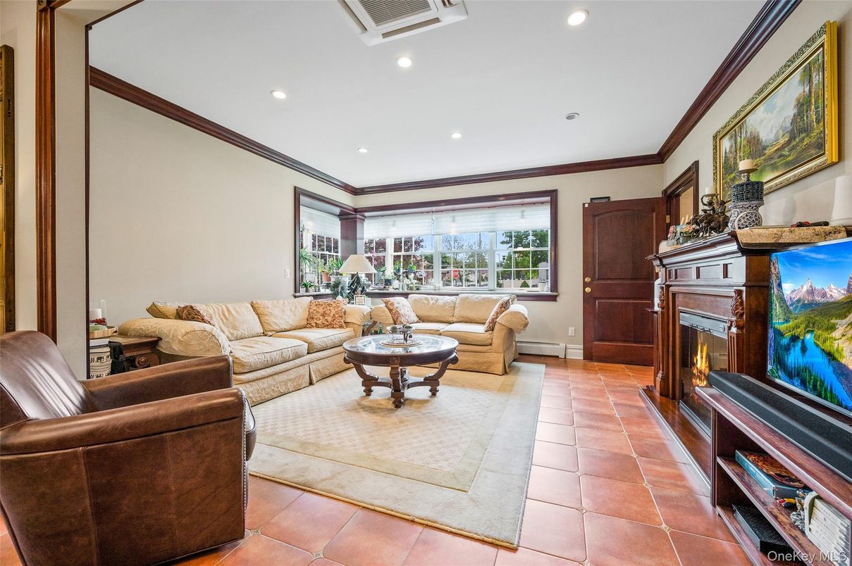 Fireplace, Interior, Living room, Recessed Lighting