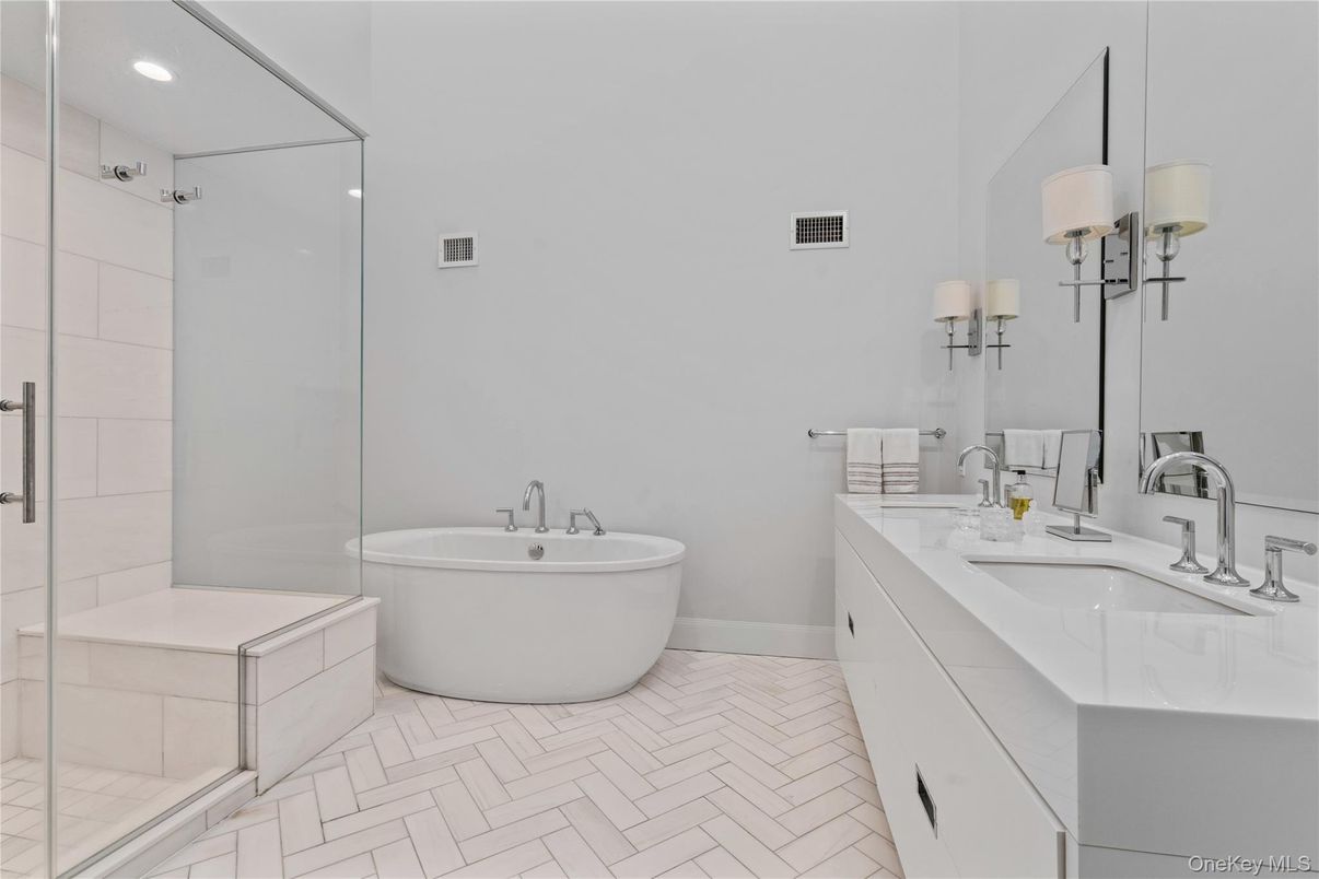 Bathroom, Dual Sink Vanities, Free Standing Baths, Glass Shower, Interior, Recessed Lighting