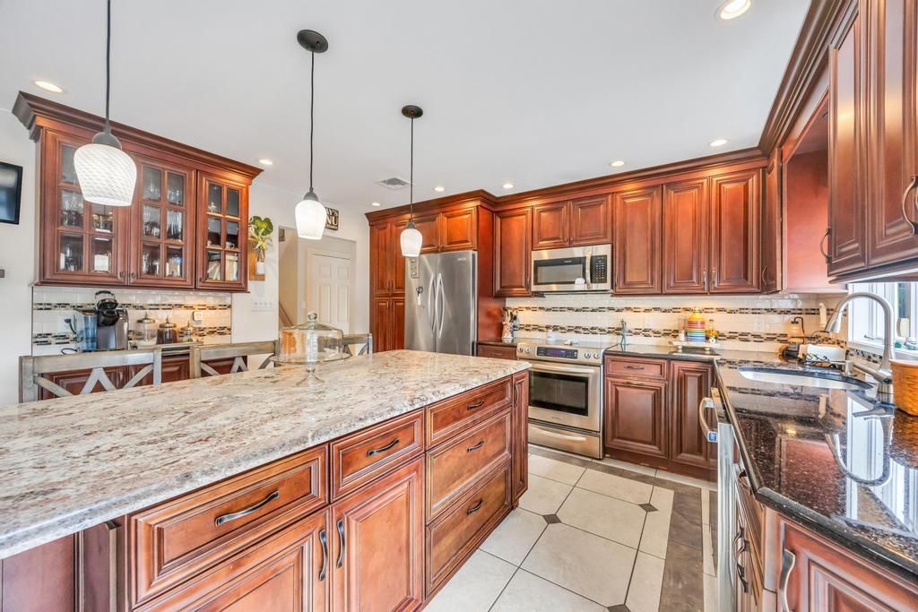 Interior, Kitchen, Pendant Lights, Recessed Lighting, Stainless Steel Appliances