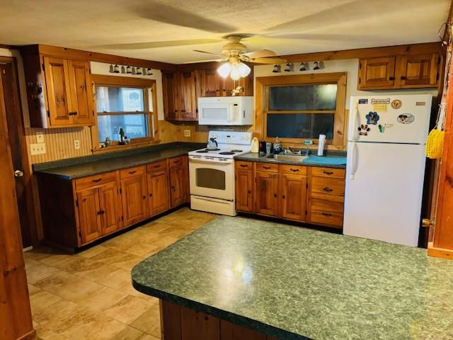 Interior, Kitchen