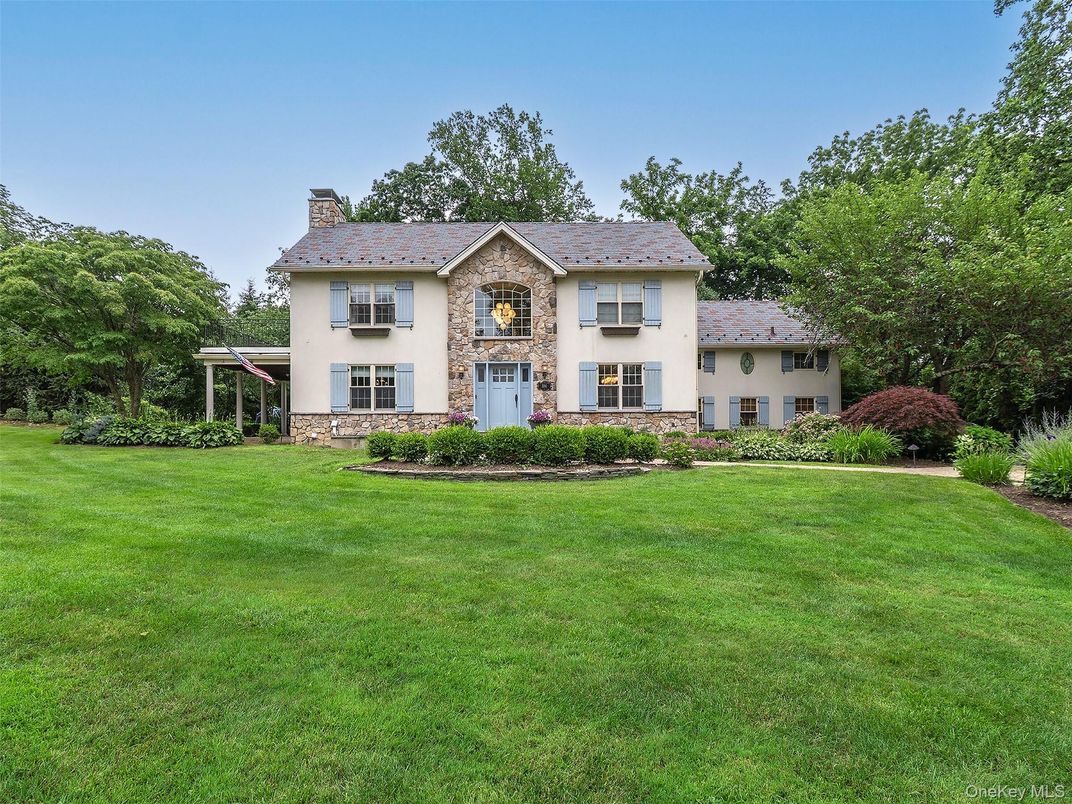 Backyard, Exterior, Facade, French Provincial