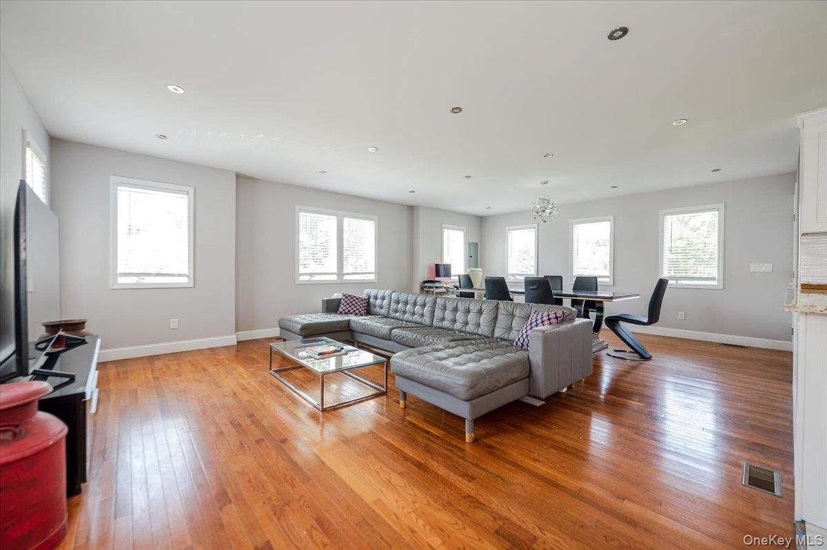 Chandelier, Dining room, Interior, Living room, Recessed Lighting, Wood Texture Flooring