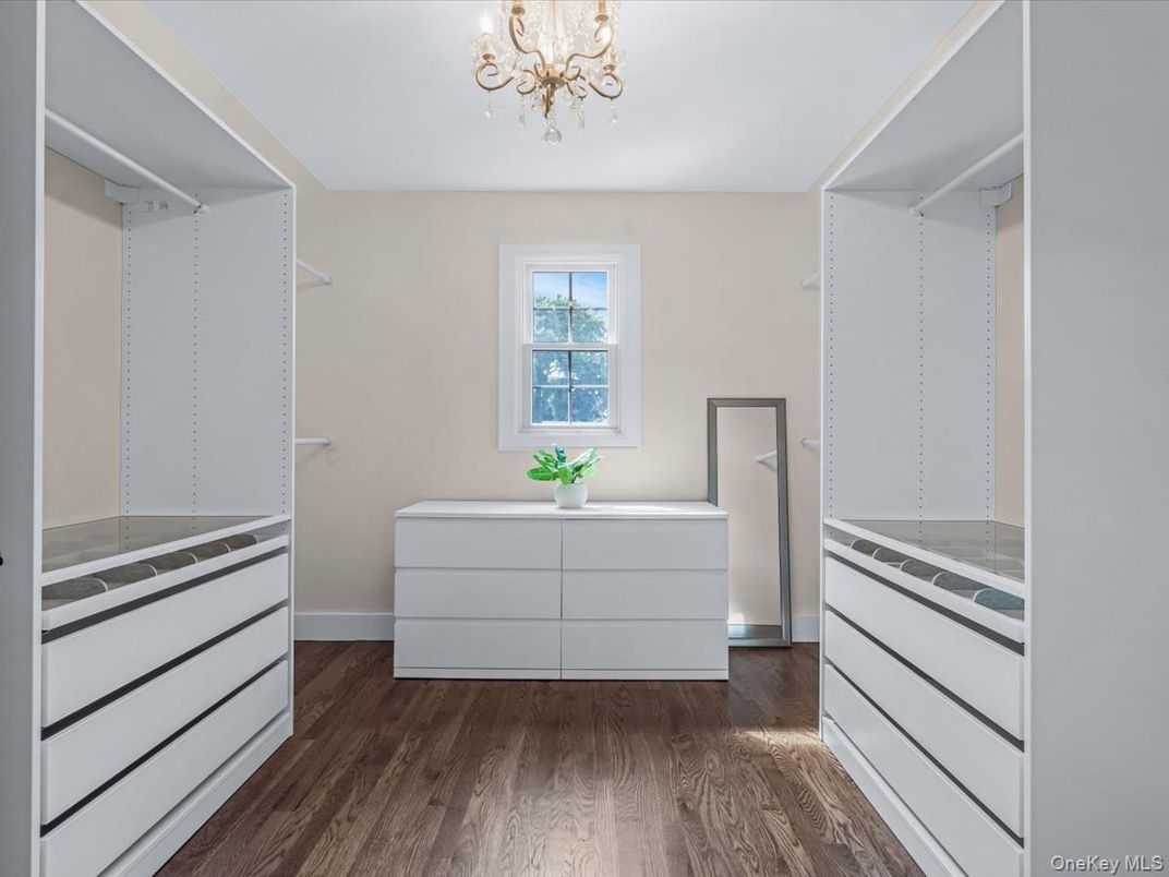 Chandelier, Interior, Walk-in Closets, Wood Texture Flooring