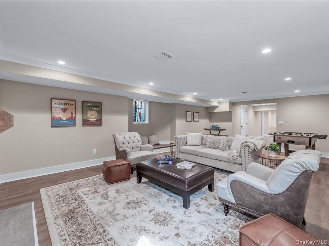 Game Room, Interior, Living room, Recessed Lighting, Wood Texture Flooring