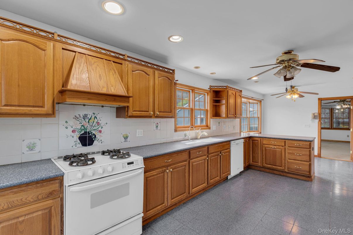 Interior, Kitchen, Recessed Lighting