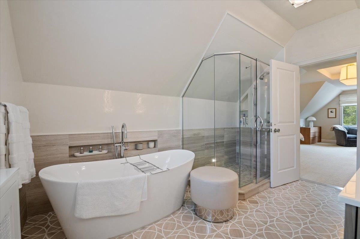 Bathroom, Free Standing Baths, Glass Shower, Interior