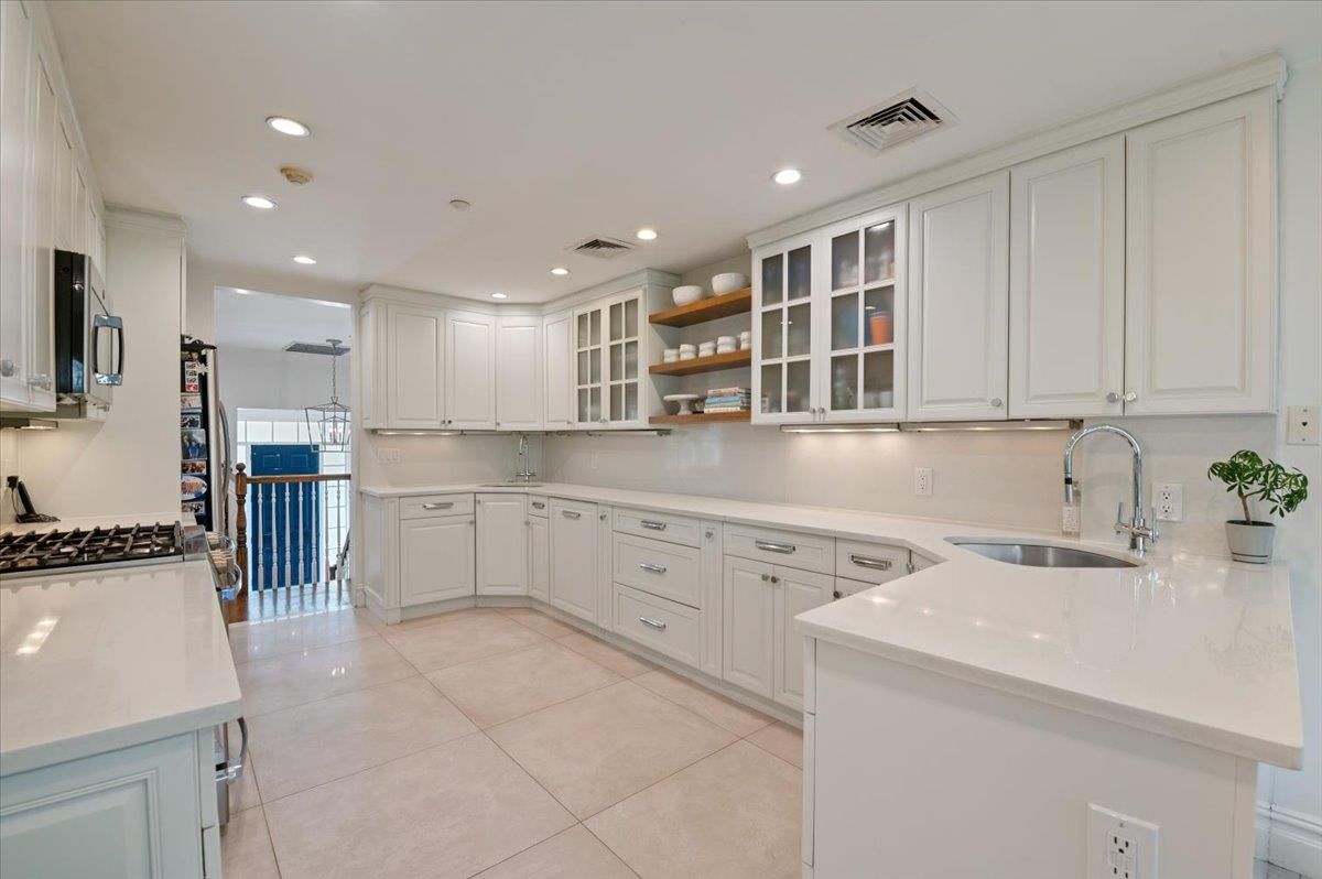 Interior, Kitchen, Recessed Lighting