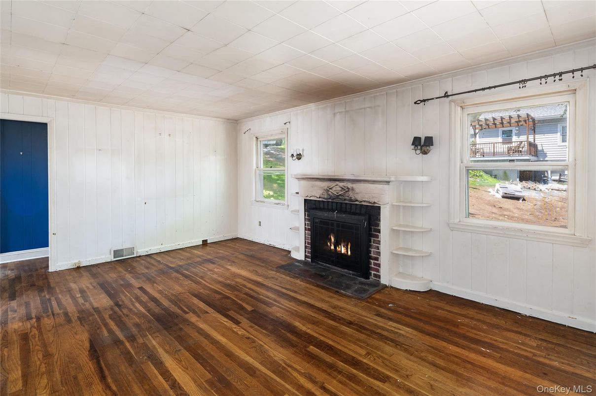 Empty room, Fireplace, Interior, Wood Texture Flooring