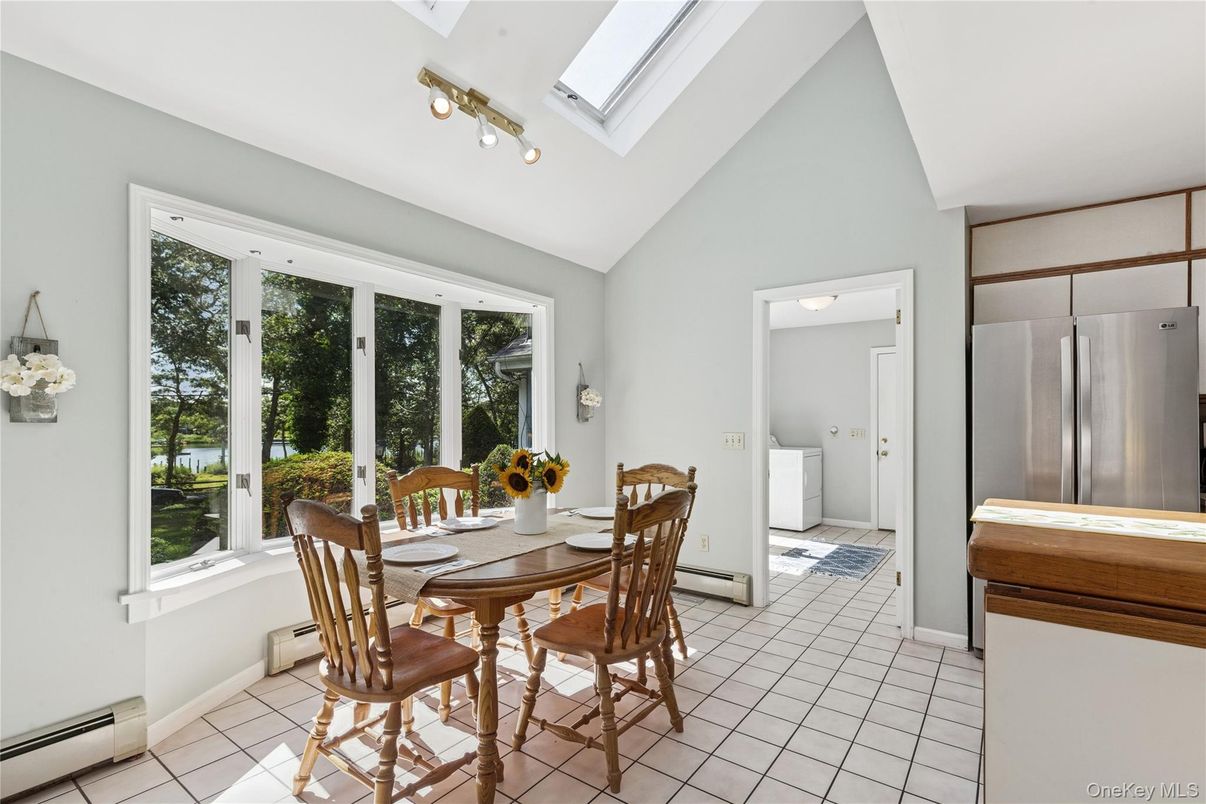 Dining room, Interior