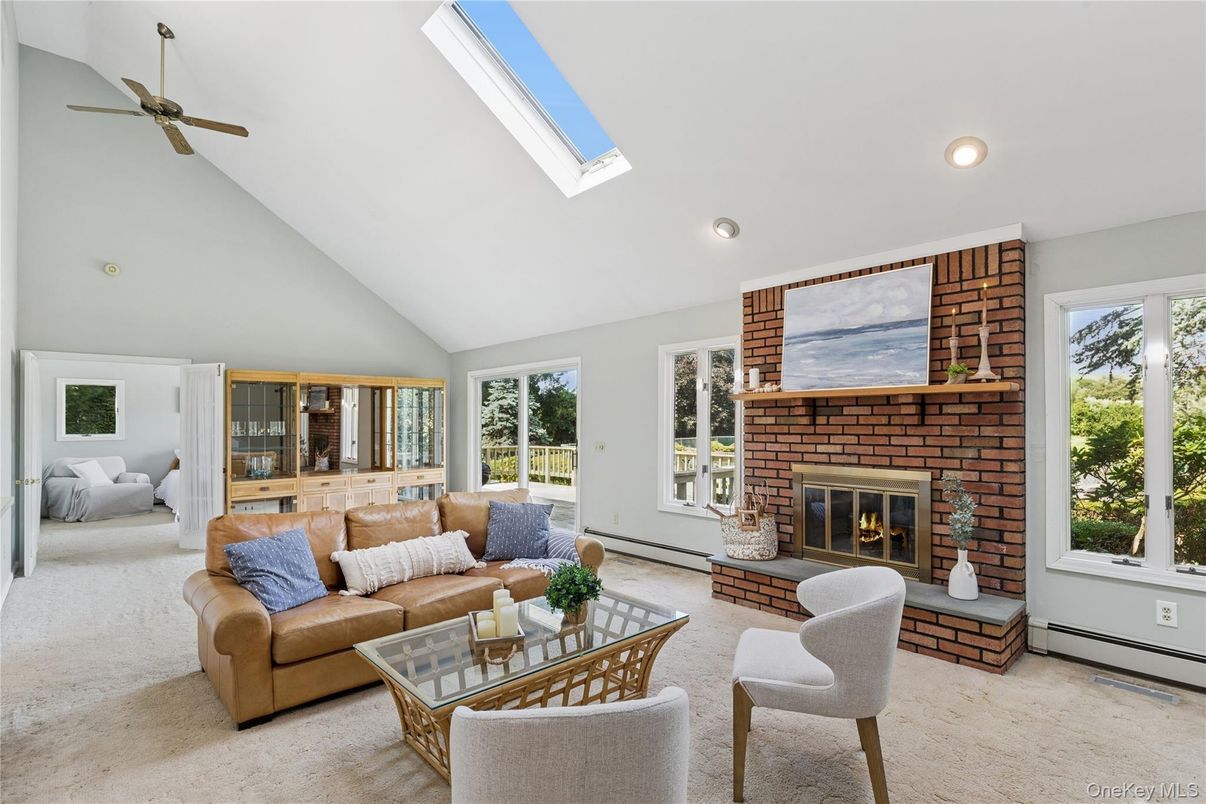 Fireplace, Interior, Living room, Recessed Lighting
